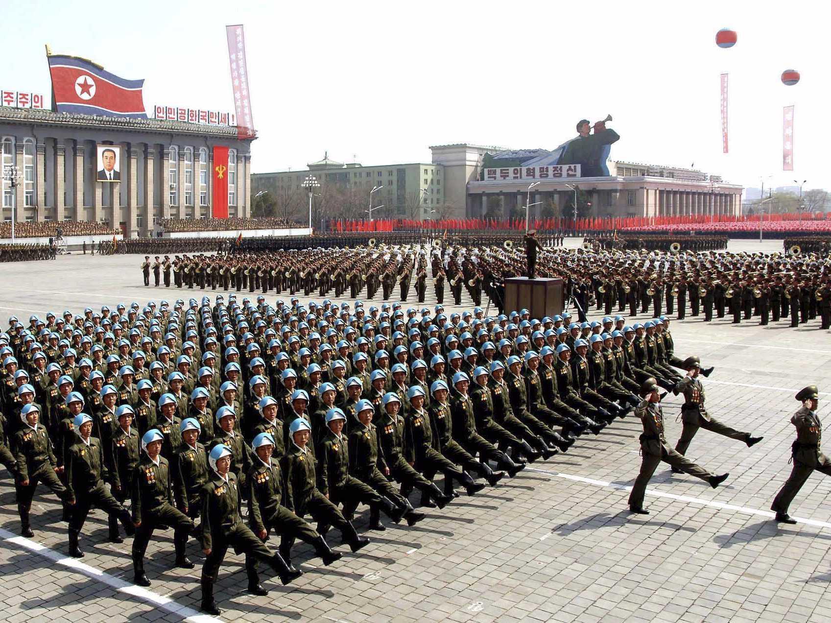 北朝鮮 軍服 上下 制帽 全て本物 - 個人装備