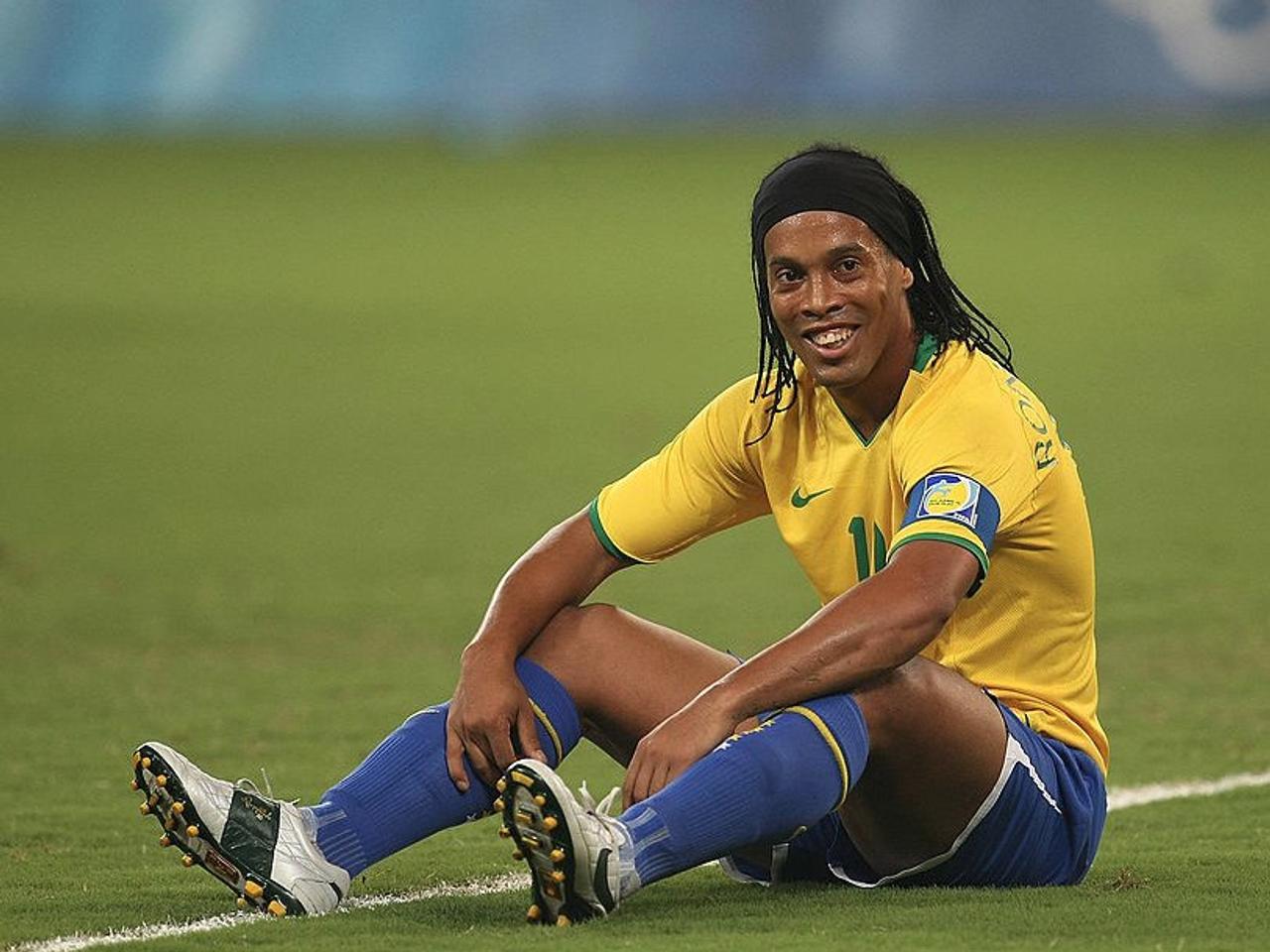 brazilian-soccer-legend-ronaldinho-explains-how-his-childhood-dog-made-him-a-better-footballer