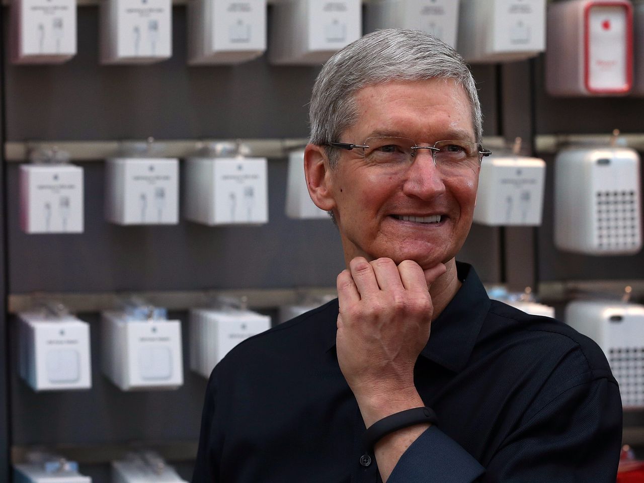 apples-ceo-sees-a-way-to-bring-back-billions-in-cash-from-overseas