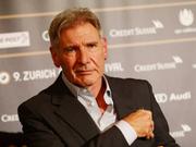 video-shows-harrison-ford-nearly-crashing-into-a-passenger-plane