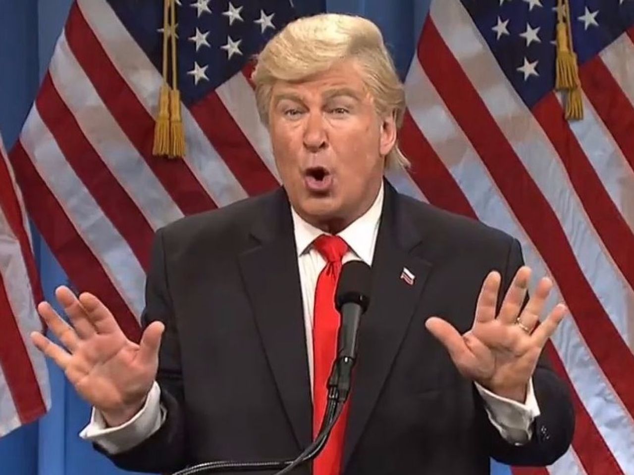 alec-baldwin-is-fighting-with-another-trump-impersonator-on-twitter
