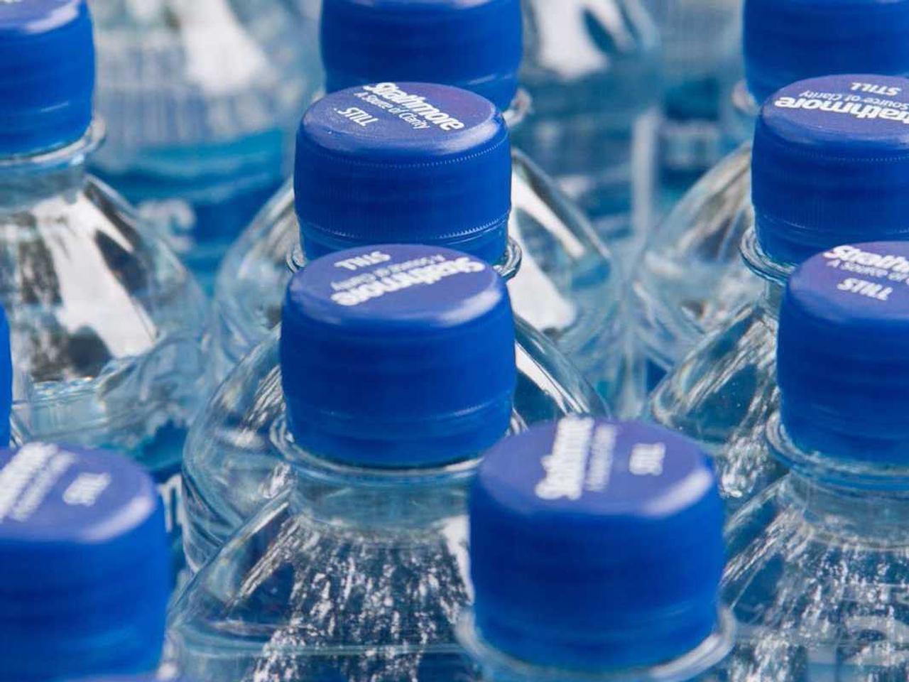 アメリカで飲料水の販売量が初めて炭酸飲料を上回る Business Insider Japan
