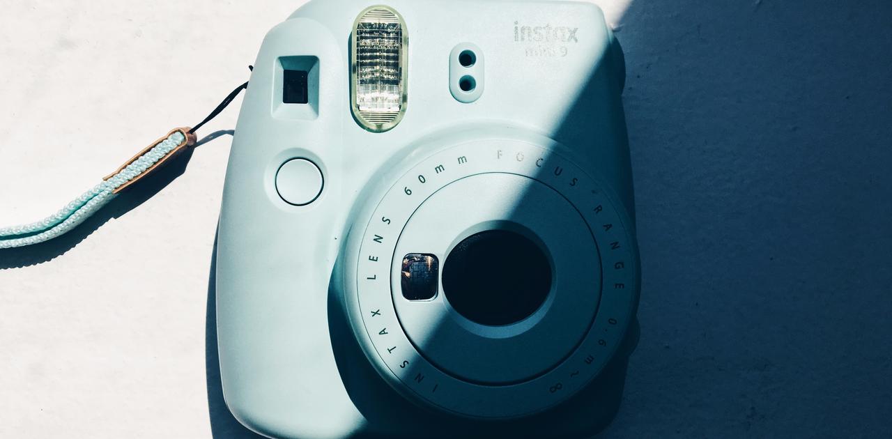 撮影が楽しくなる富士フィルムのInstax Mini 9 | Business Insider