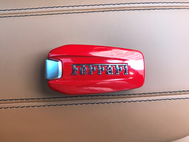 【再入荷】 ◇フェラーリFerrari現行モデル純正車検証ケース跳ね馬ロゴ入り◇ アクセサリー