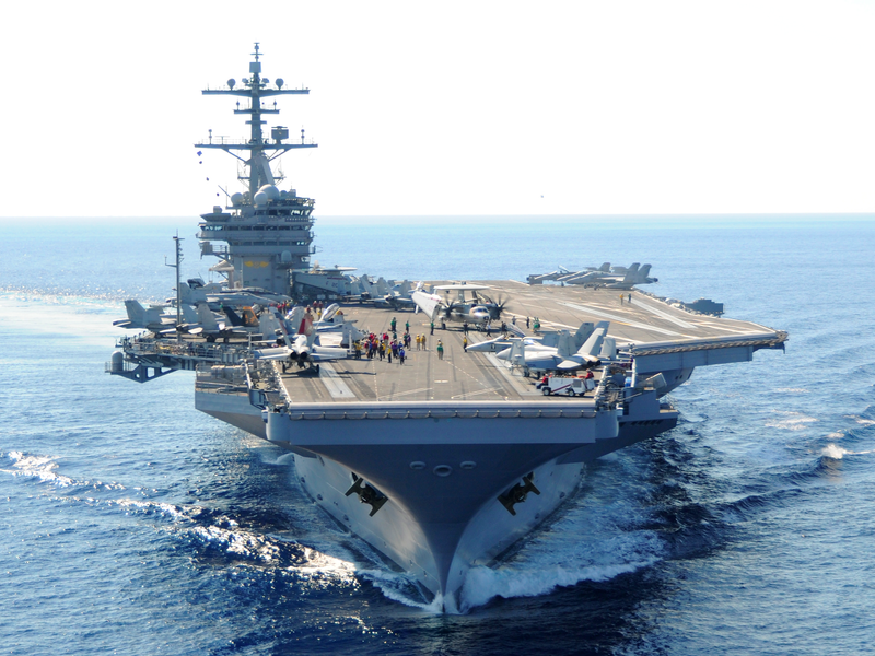 Amazon.co.jp: 洋書アメリカ海軍の写真集 本 米軍 空母 軍艦