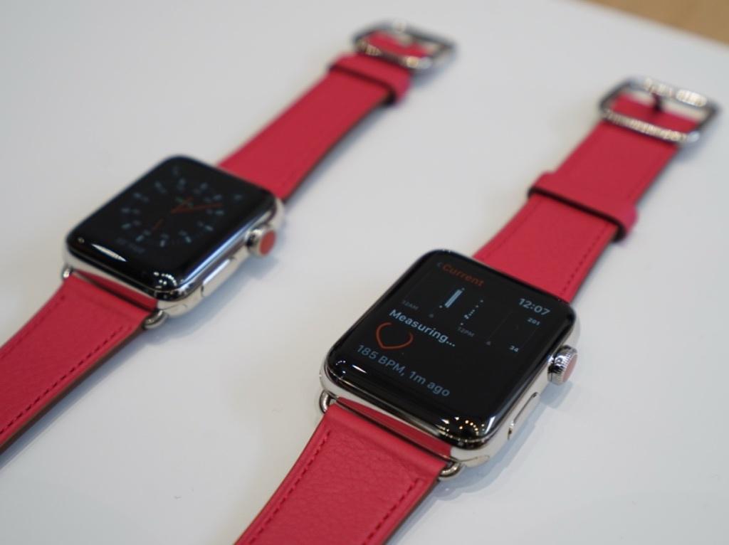 LTE版Apple Watchは月額350円程度、 KDDIが方針固める —— 他社は