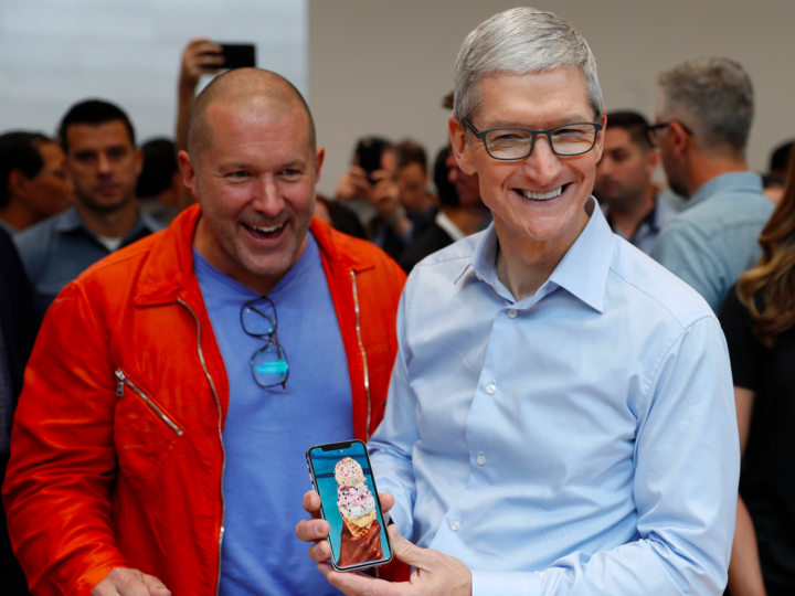 ティム・クック氏、iPhone XSはそれほど高価ではないと確信