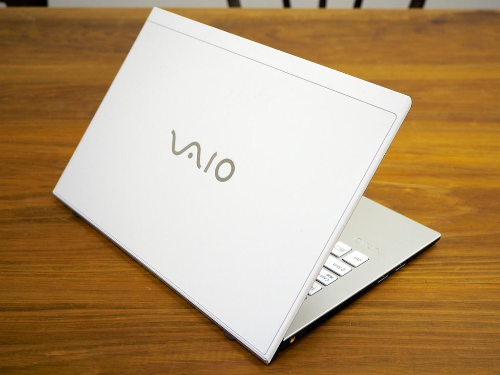 新型VAIO Sの実機に軽量840gのこだわりを見た —— 10万4800円〜、SIM