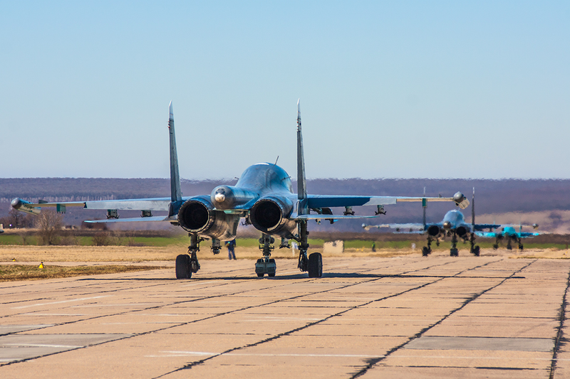 ユニークな並列座席、ロシアが誇る戦闘爆撃機スホイ34とは ユニークな並列座席、ロシアが誇る戦闘爆撃機スホイ34とは