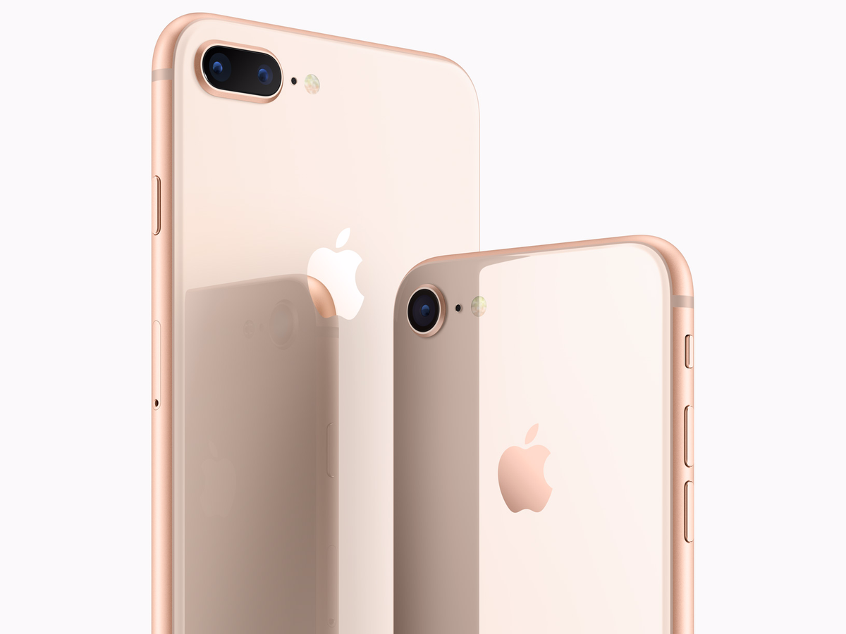 iPhone 8は落としても割れないのか？ YouTuberが落下テストで検証 