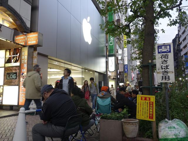 iPhone X当日販売行列、最も長いアップルストアはあの店舗だった