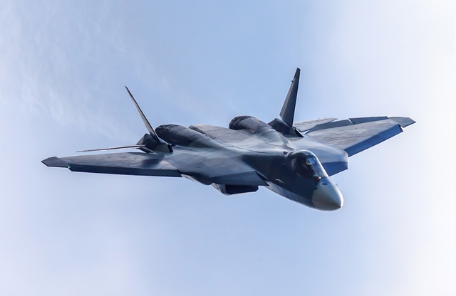 機動性はF-22より上か、ロシア初のステルス戦闘機スホイ57 | Business Insider Japan