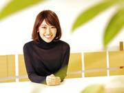 まっすぐ正面を見る米良はるかさん
