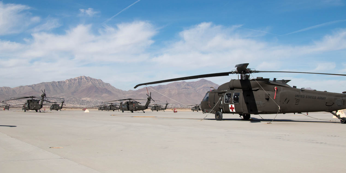 メデバック・ブラックホーク —— 負傷者の救助にあたるアメリカ陸軍ヘリ