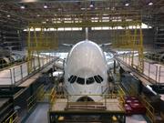エアバスA380を整備するエミレーツ航空の370億円の工場