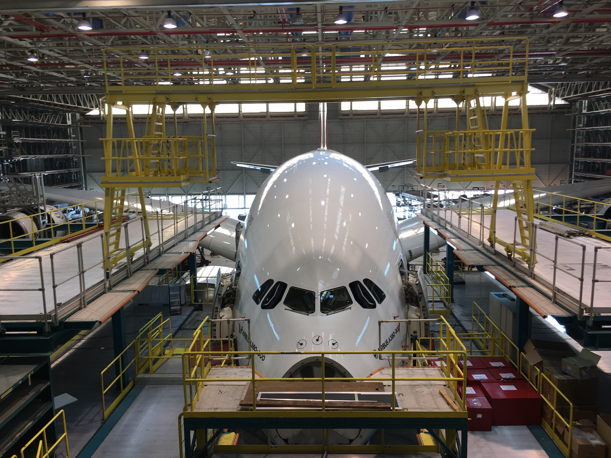 エアバスA380を整備するエミレーツ航空の370億円の工場