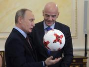 ロシアのプーチン大統領とFIFAのジャンニ・インファンティーノ会長