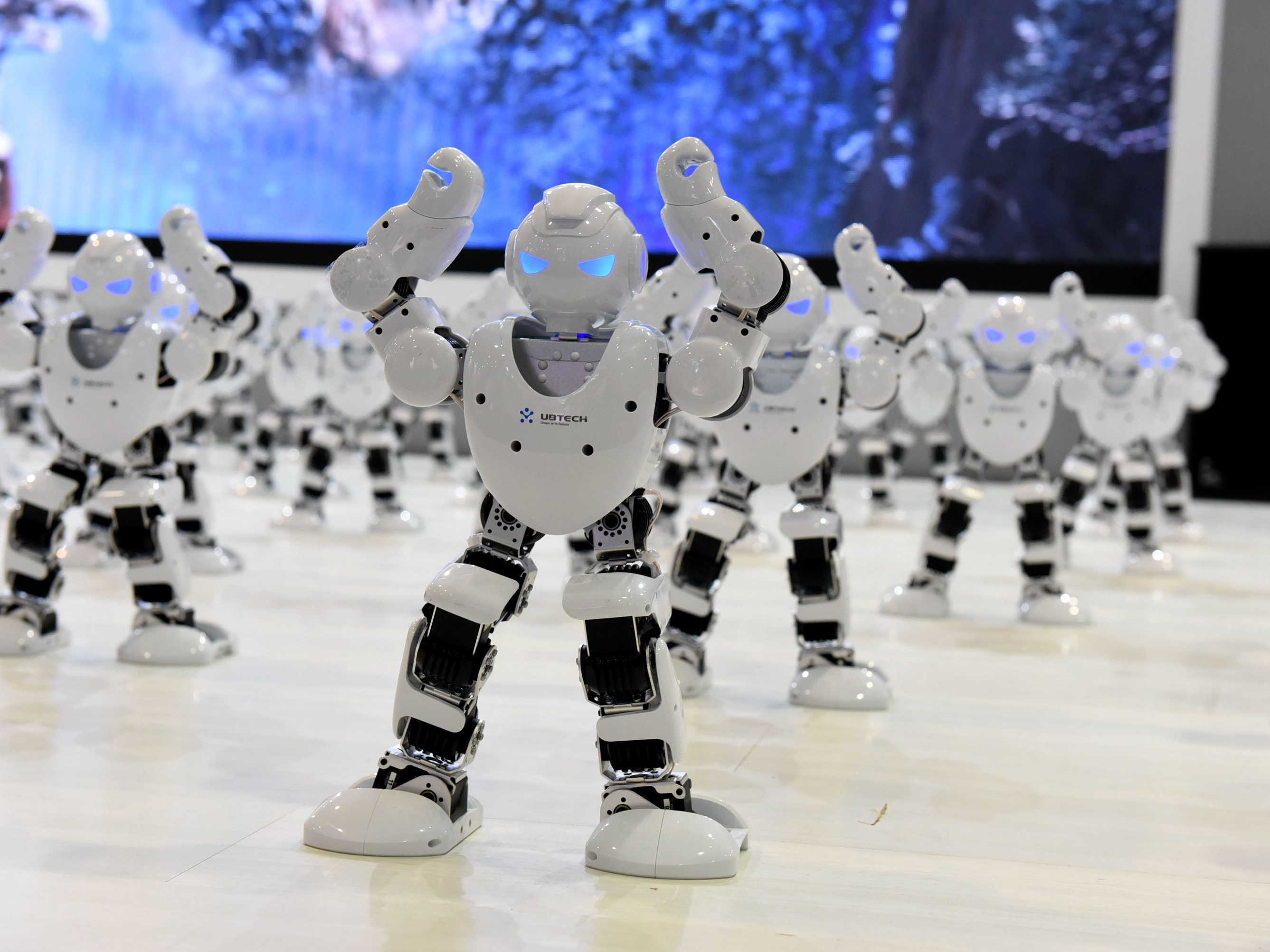 たくさんのロボット