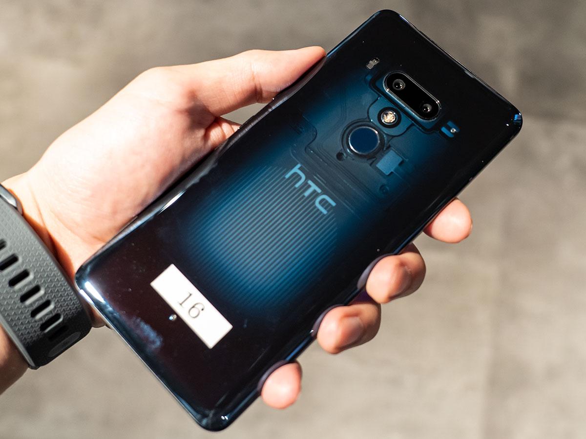 HTC U12+ セラミックブラック