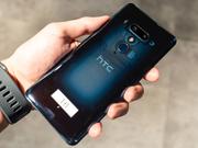 HTC U12＋の背面