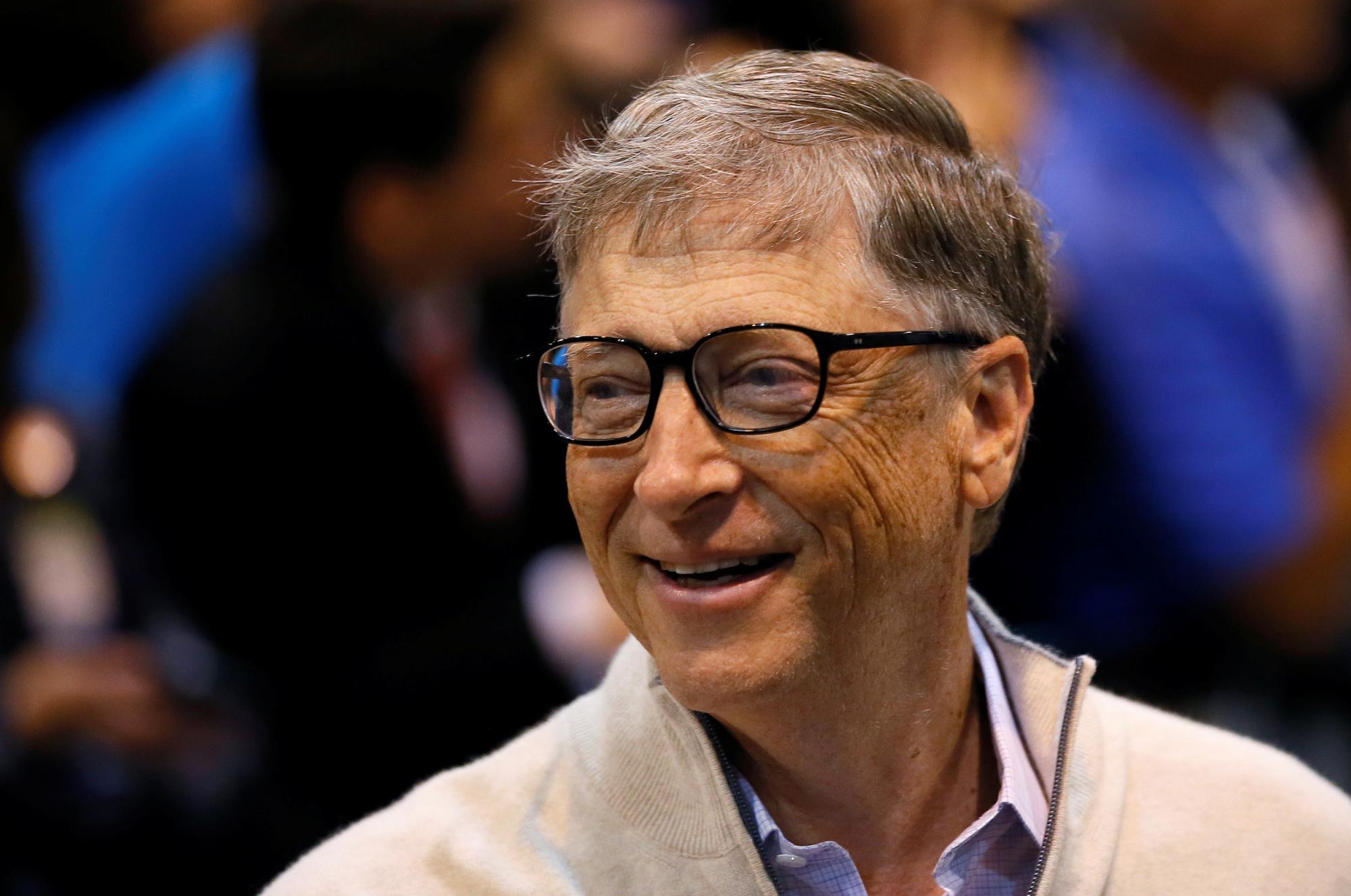ビル・ゲイツ氏が薦める、夏の読書にぴったりな20冊 | Business