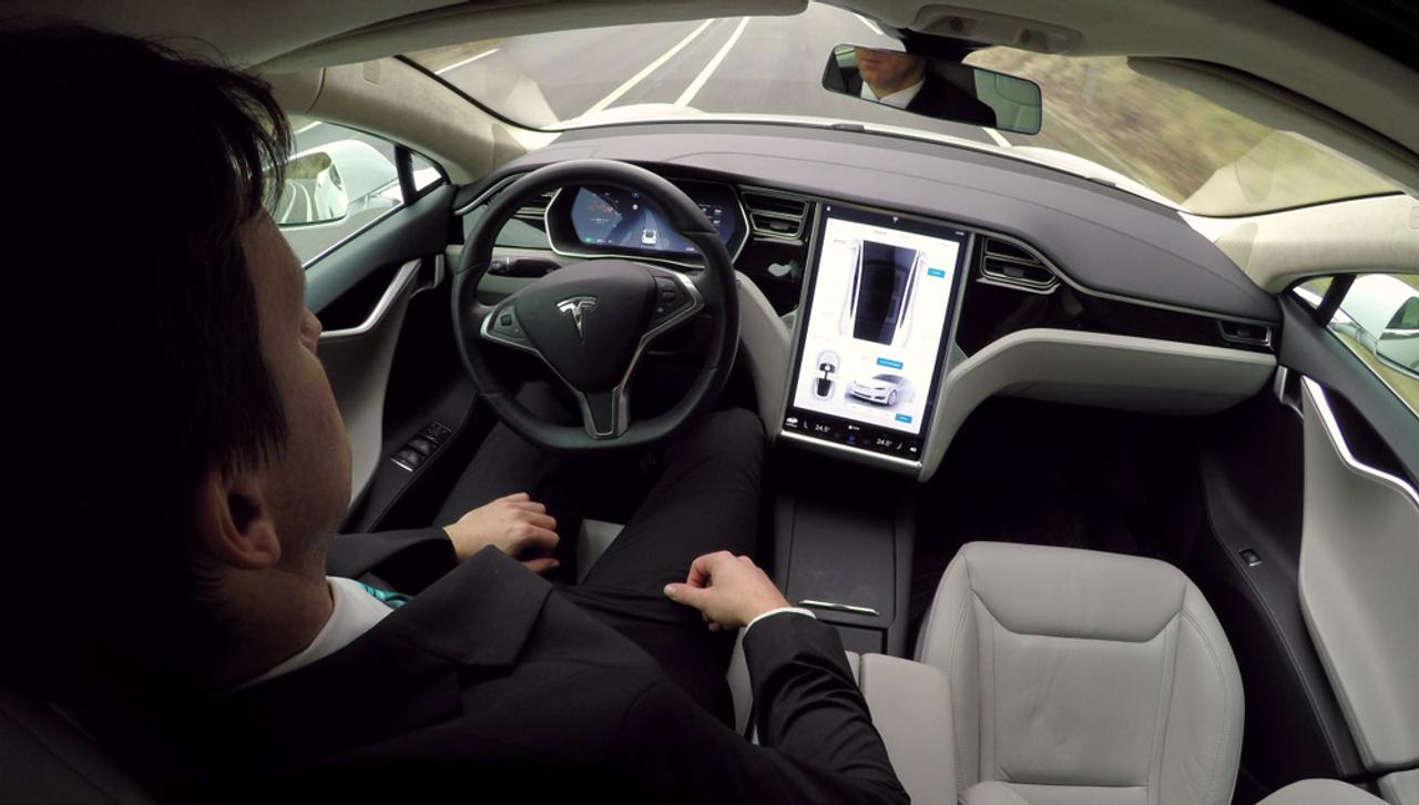 tesla01
