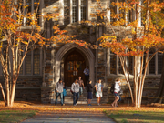 デューク大学