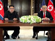 北朝鮮の金正恩朝鮮労働党委員長（左）とアメリカのトランプ大統領（右）