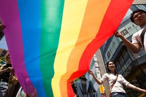 LGBT支援したら採用につながったJR東日本——先進企業はチャット人事や事実婚制度で支援