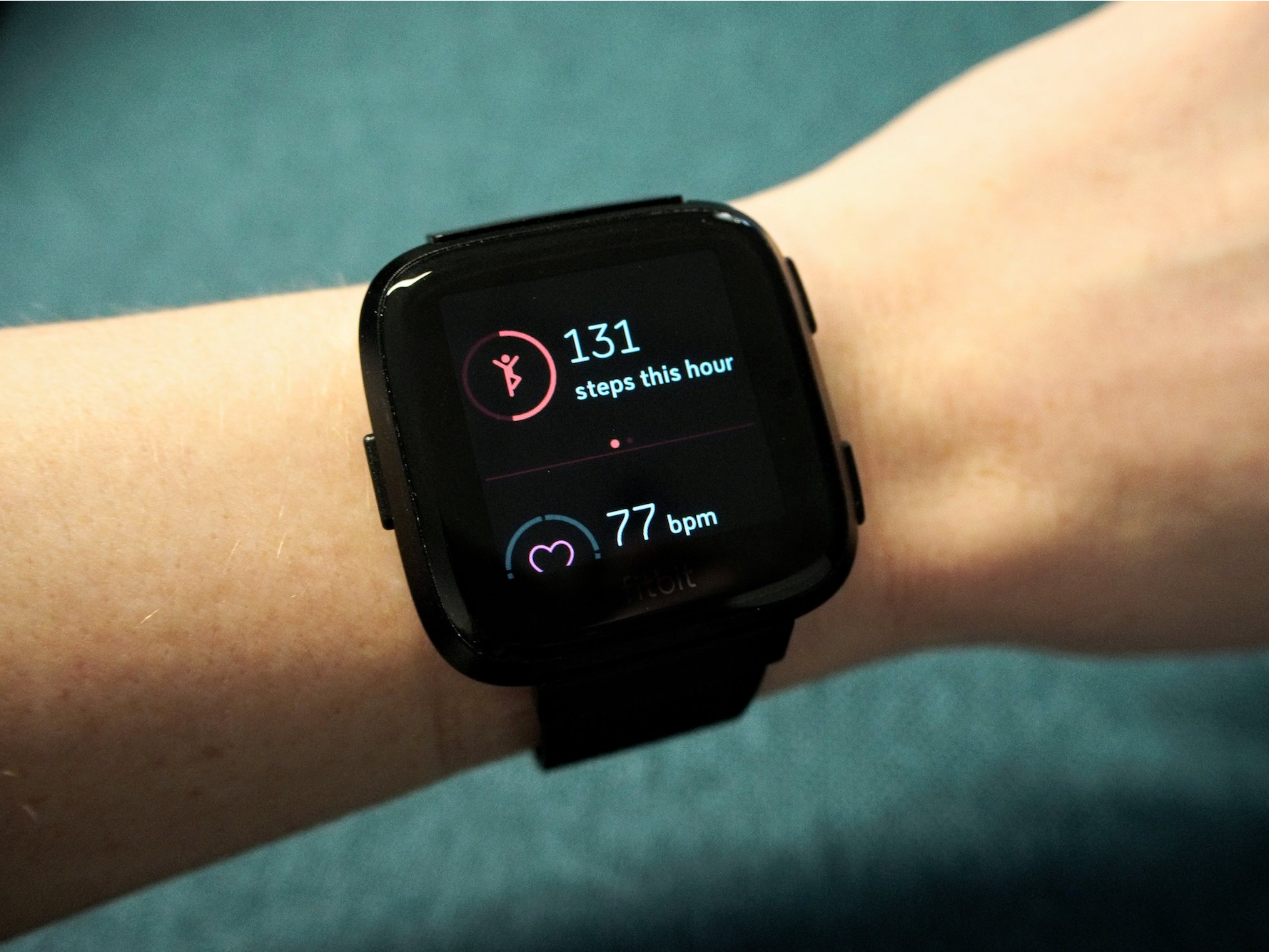 Apple WatchよりFitbit Versa、7つの理由 | Business Insider Japan