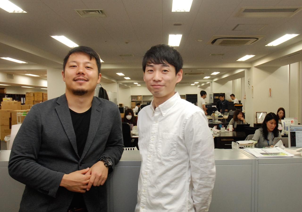 トリプル・ダブリュー・ジャパンに｢レンタル移籍｣中の経産省の伊藤さん（右）と、中西敦士代表取締役。