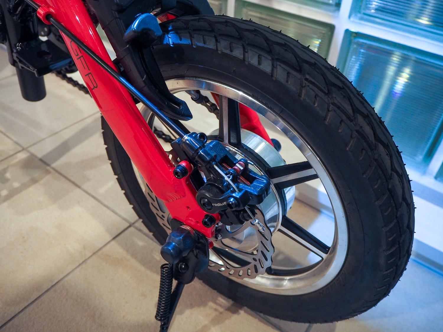 電動バイク用グラフィット モーター内蔵ホイール 14インチ ディスク