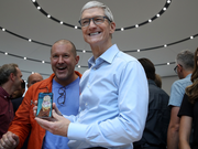 アップル、テイク・クックCEO