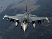 F-16C：8000ドル、F-16D：8696ドル