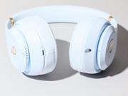 新しいヘッドフォンの外観、機能、価格については不明。だがアップルがパーソナルオーディオ分野で築いてきた実績から考えると、ハイエンドのオーバーイヤー型製品はヒットするだろう。