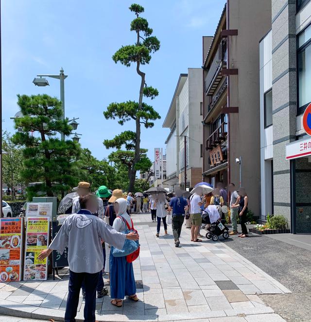 鳩サブレー 限定缶｣求め、猛暑の鎌倉に2時間の大行列。8月10日は特別な日だった | Business Insider Japan