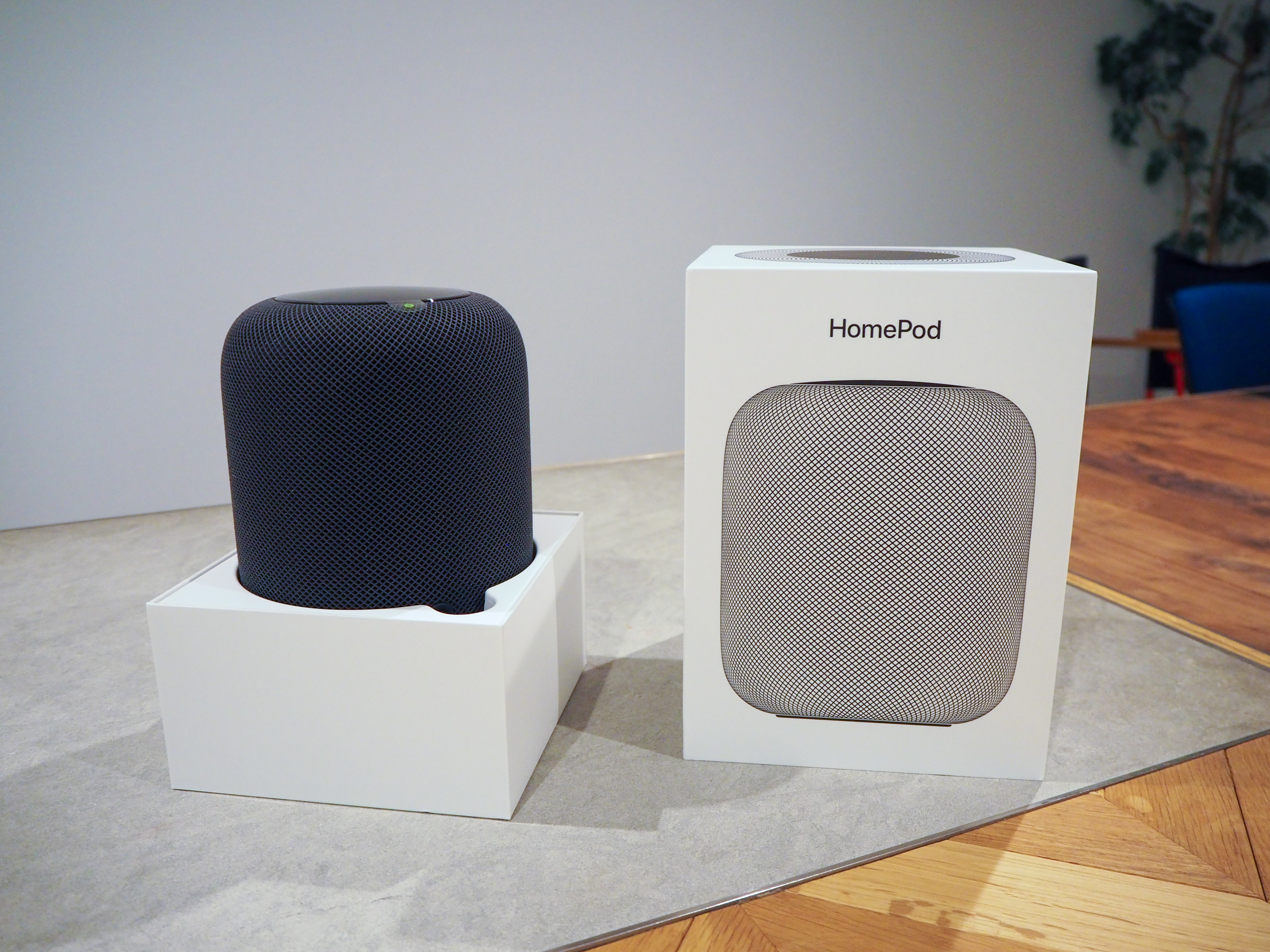 大幅値下げ Pod ステレオペア(＝2台セット) + スタンド 開封】値上げ直前に入手したHomePod mini 2台でステレオペアやっ