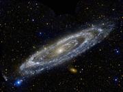 太陽系がある天の川銀河は、1000億個以上の恒星とそれ以上の数の惑星などで構成されている。