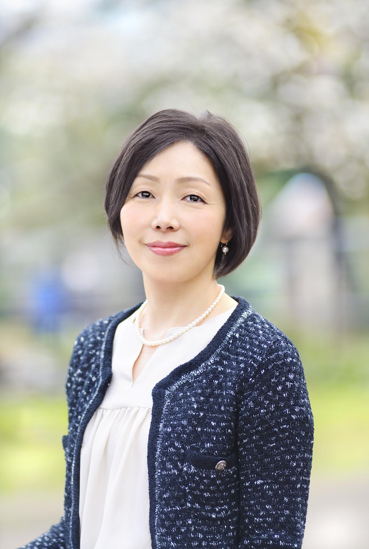 次 原 悦子