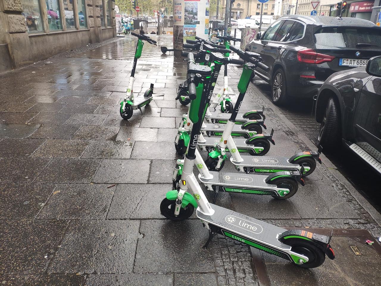 sharingkickscooter02