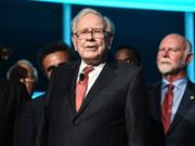ウォーレン・バフェットは2011年に、自身の納税率は17.4%で、彼の会社の全従業員より低い納税率だったと述べた。