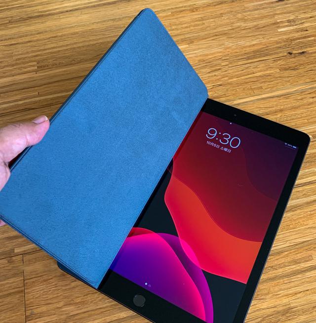 受け渡し完了、iPad9.7インチ、32GB、wifiモデル、本体のみ
