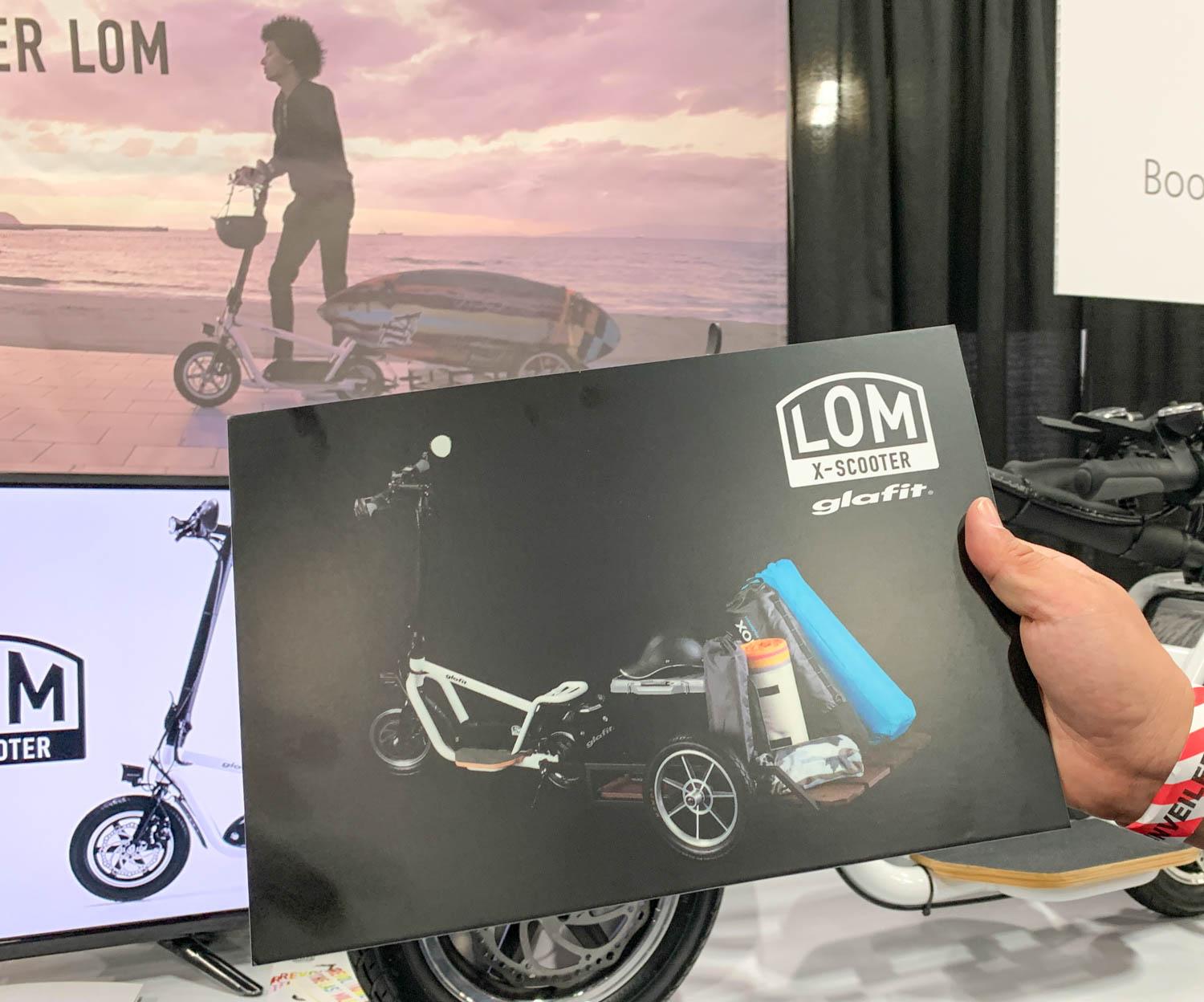 日本ベンチャーの“立ち乗り”電動バイク「X-Scooter LOM」がCES2020