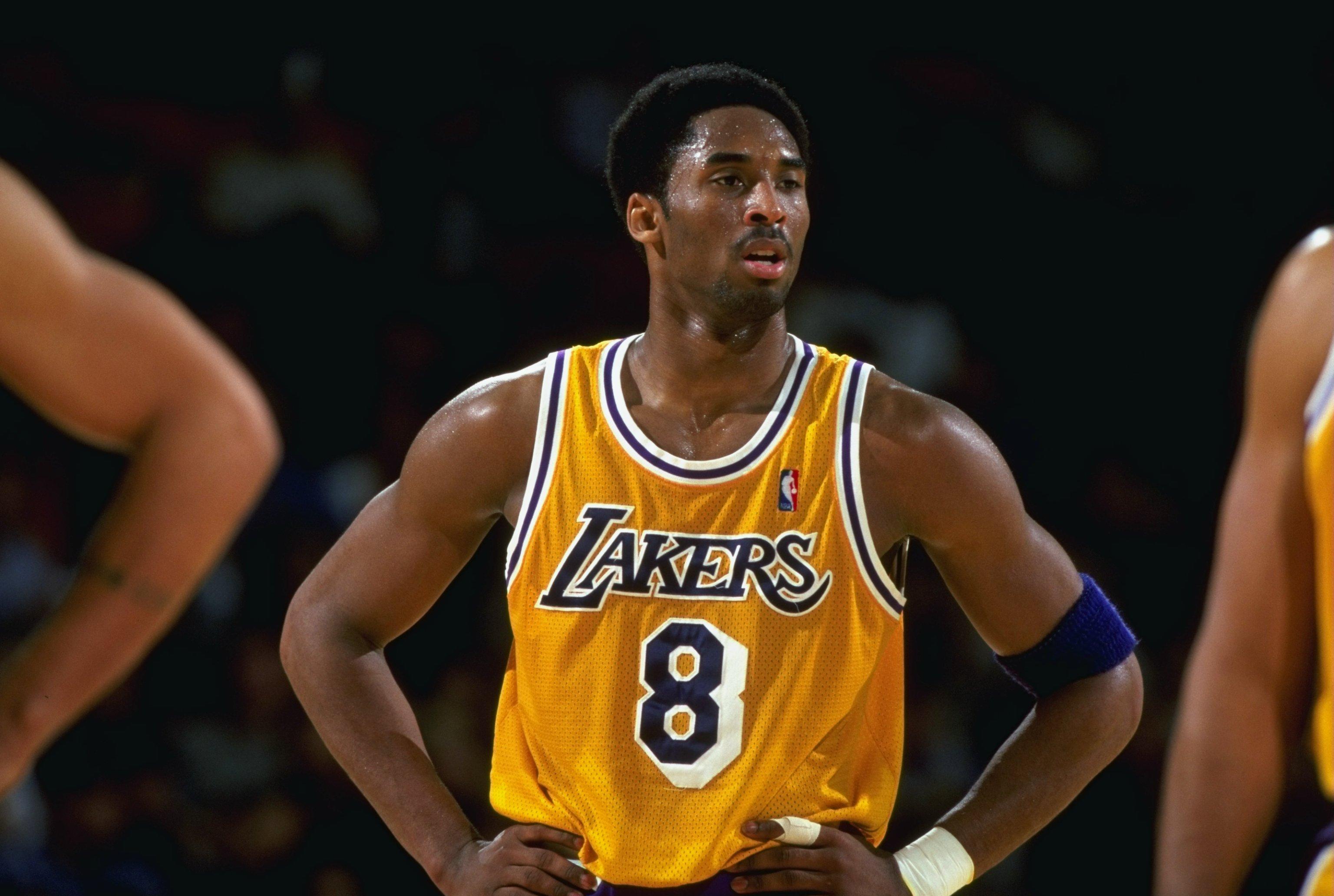 ヘリの事故で亡くなったNBAの伝説的名選手、コービー・ブライアント氏