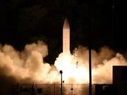 2020年3月19日、ハワイ・カウアイ島のミサイル射撃施設でテスト発射された極超音速滑空体。