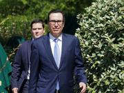 アメリカのスティーブン・ムニューシン財務長官。ホワイトハウスで。