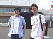 ｢ミスター｣こと鈴井貴之と大泉洋（2018年8月1日早朝、HTB旧社屋裏口にて）