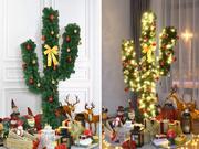 アメリカのアマゾンで買えるサボテンのクリスマスツリーはライト付き。