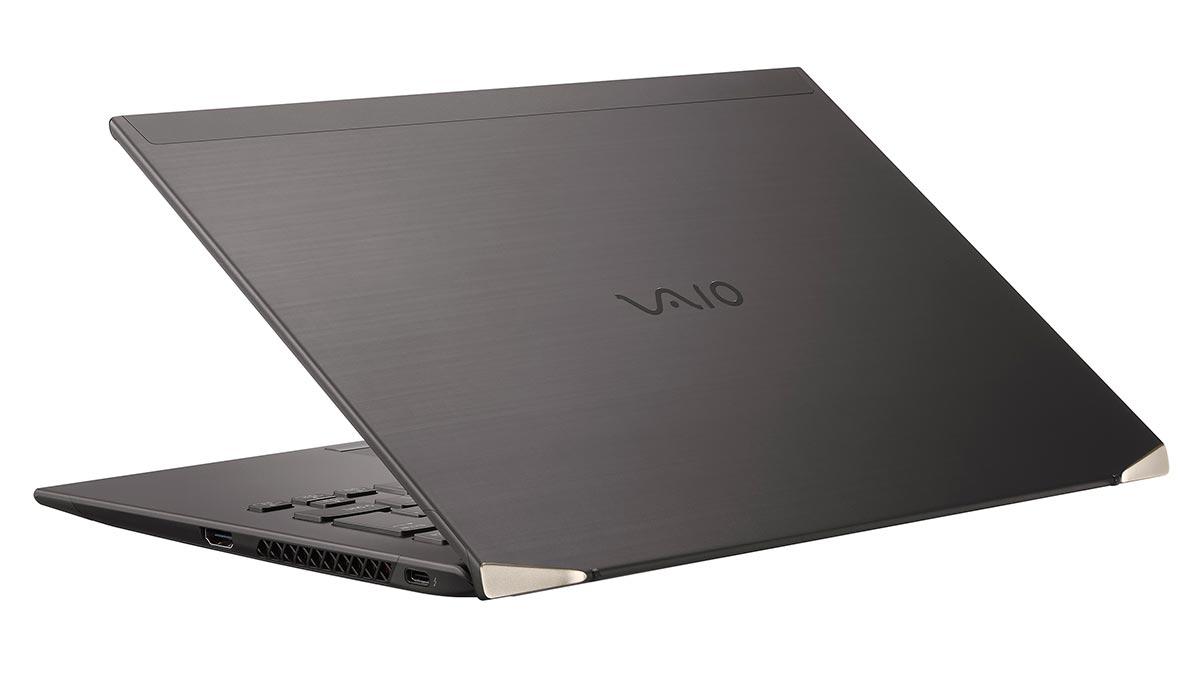 VAIOの最上位機種｢VAIO Z｣が復活。世界初のカーボン技術で北米・中国 