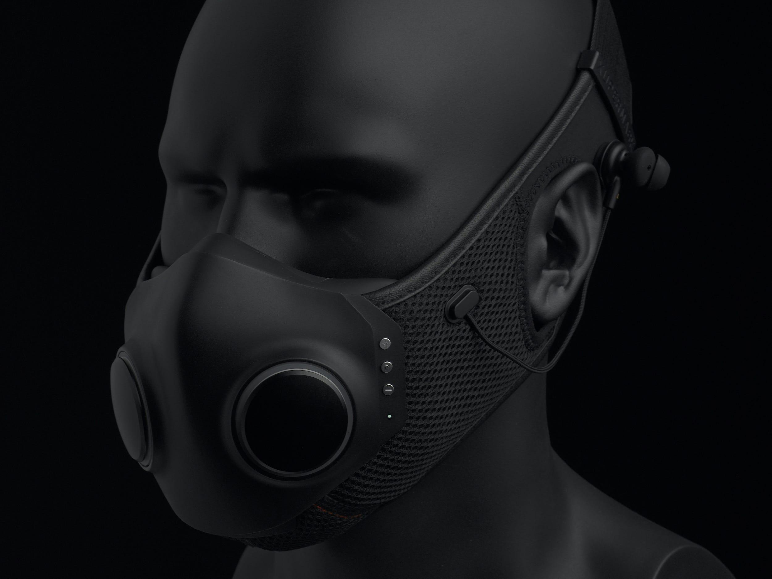 ラッパーとスペースXのデザイナーがコラボ…300ドルの高性能マスクを